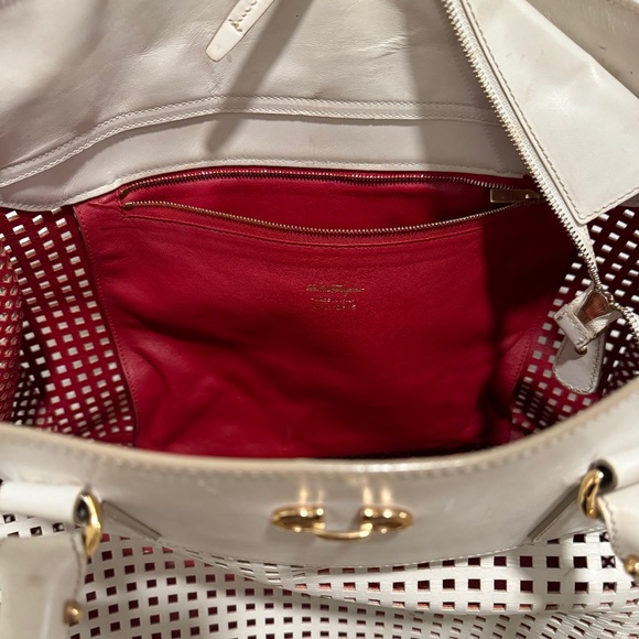 Authentic Salvatore Ferragamo Pre Owned Leather Tote Bag - Picture 4 of 6